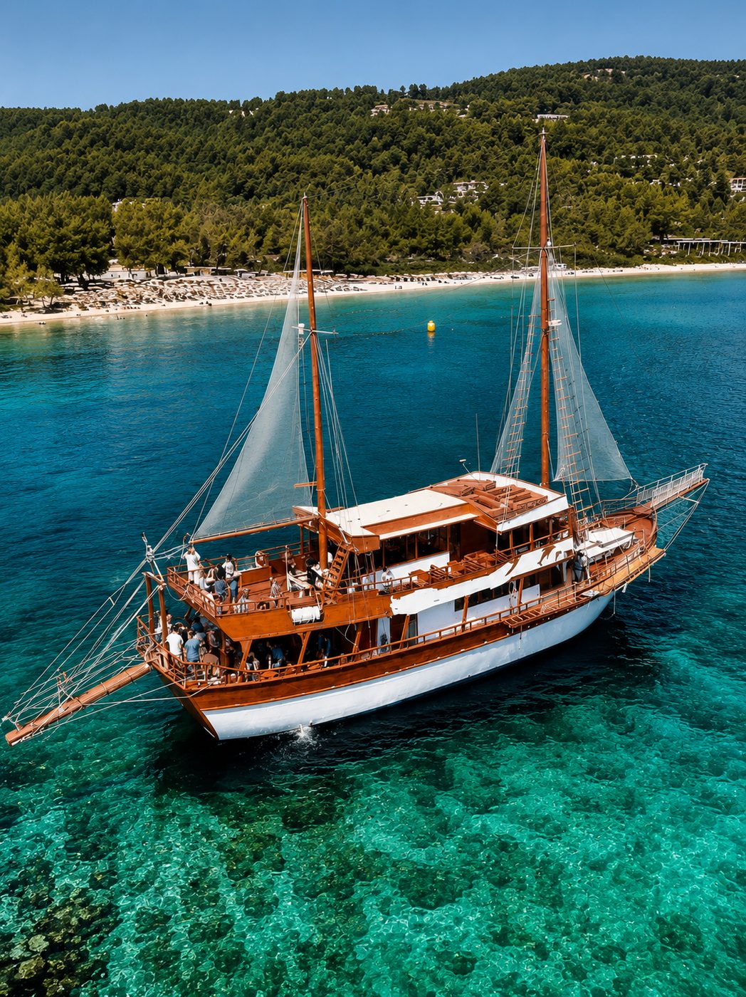 Toroneos Daily Cruise